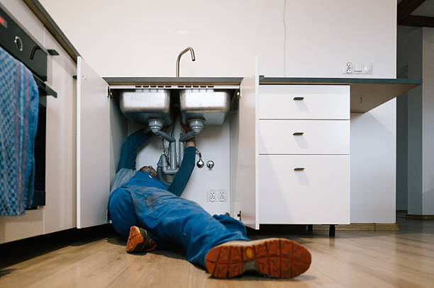 Professional Pipe Repair technician working in Cavetown, MD